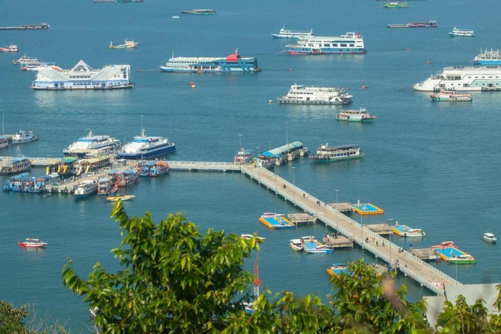 The Green View Pattaya Exteriér fotografie